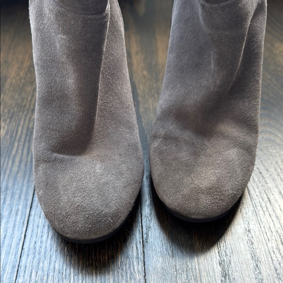 Seychelles Gray Suede Heeled Boots - Picture 7 of 8